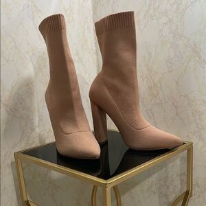 Liliana Tan Heeled Boots Sock-Style